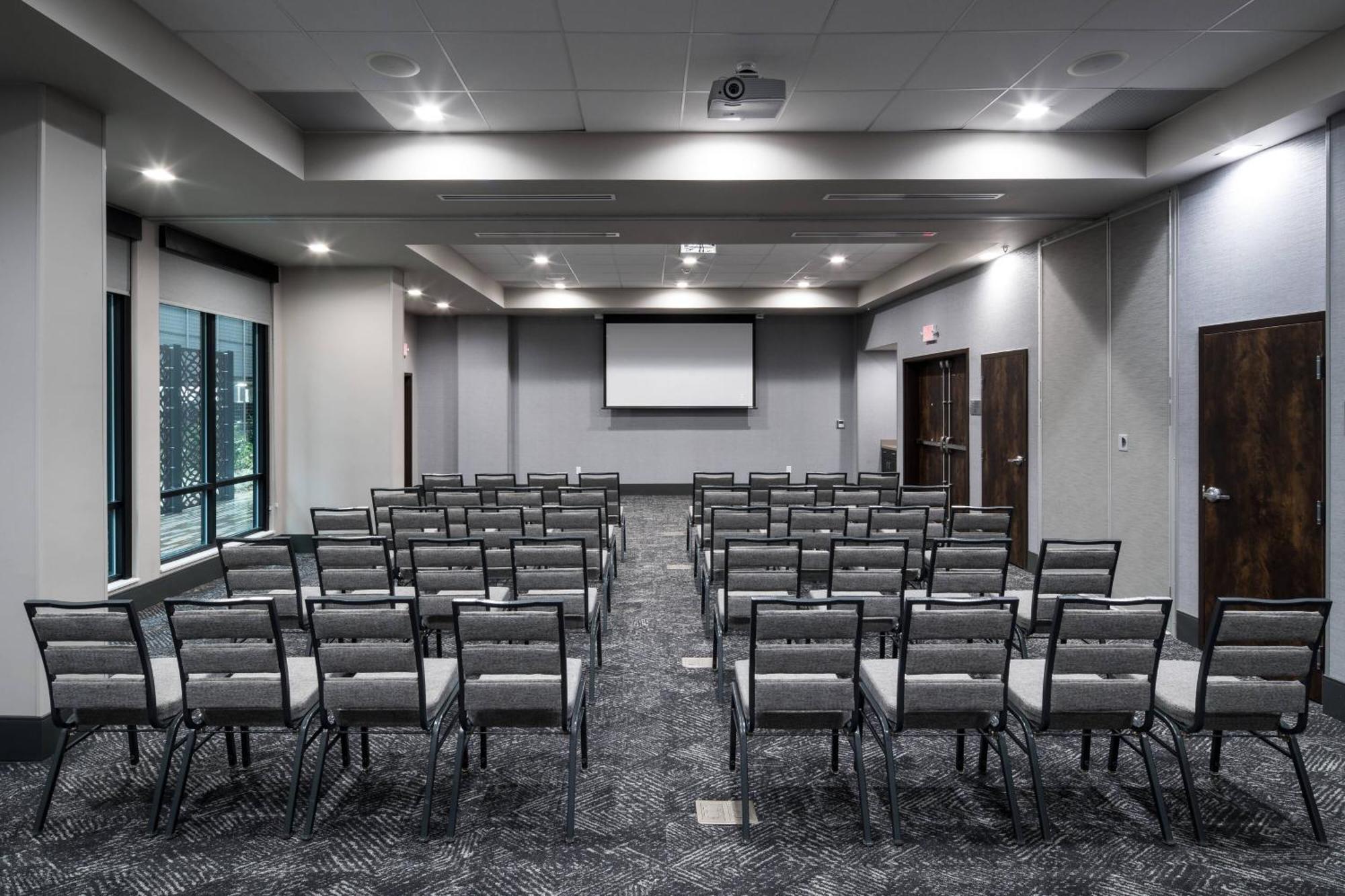 Courtyard By Marriott Houston Heights/I-10 Hotel Bagian luar foto